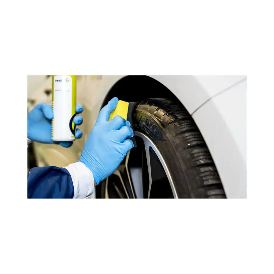 Svamp til å påføre dekk gel eller plastik